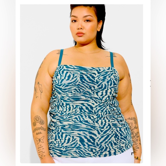 NWT Torrid shirred cami, size 2X - Picture 2 of 8